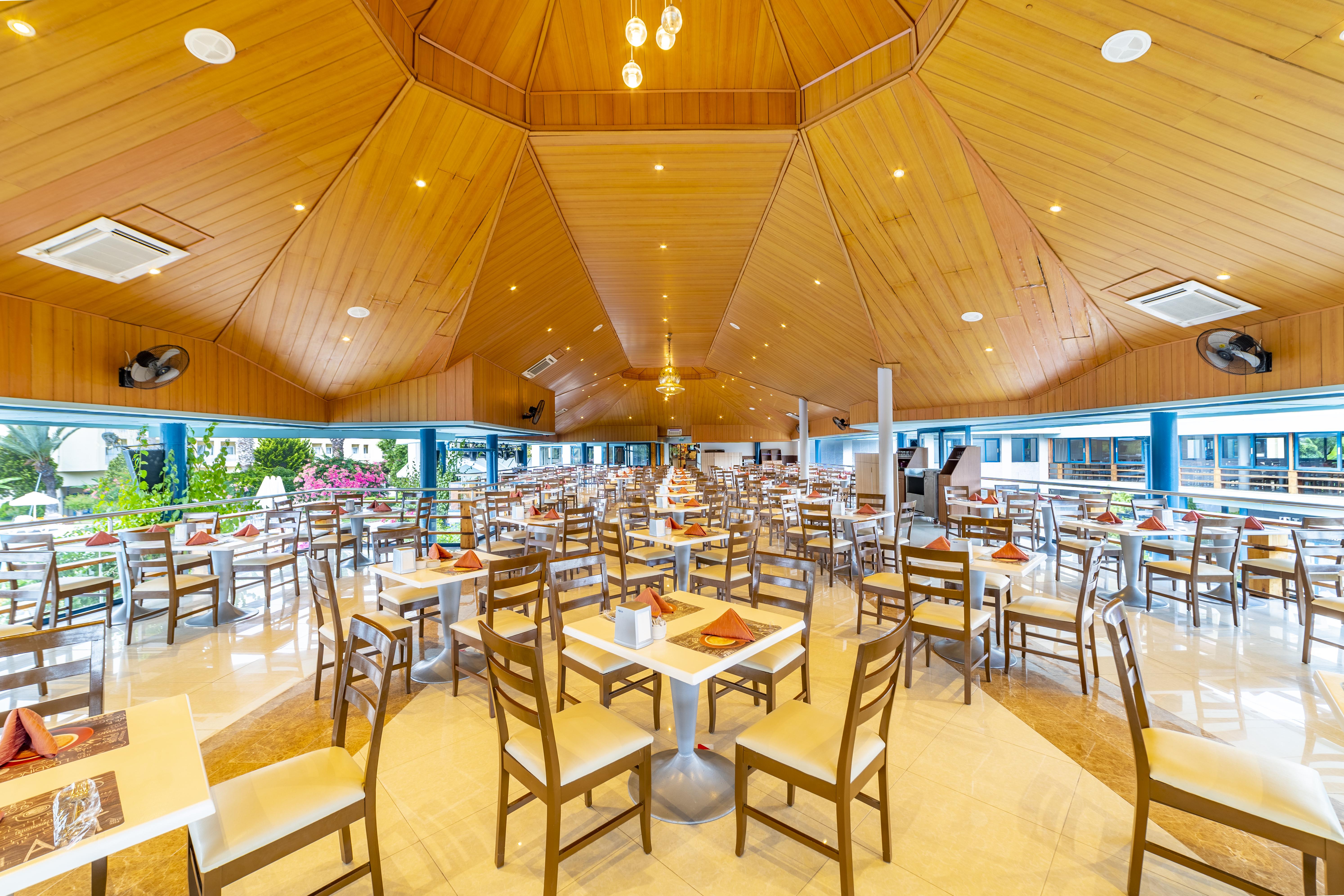 Queen'S Park Le Jardin Kemer Exterior photo